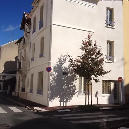 Rouge Ruby-coeur De Longchamp - T2 Elegant Et Raffine Vichy