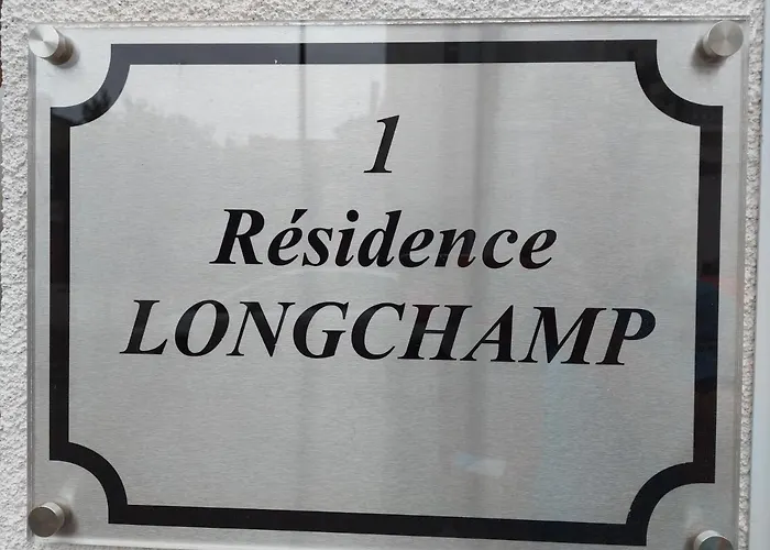 Rouge Ruby-coeur De Longchamp - T2 Elegant Et Raffine * Vichy